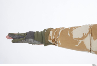 Photos Robert Watson Army Czech Paratrooper gloves hand 0004.jpg